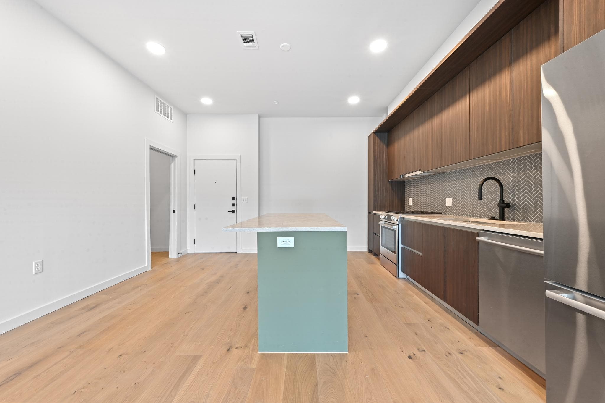 2209 S 1st St 121, photo 5
