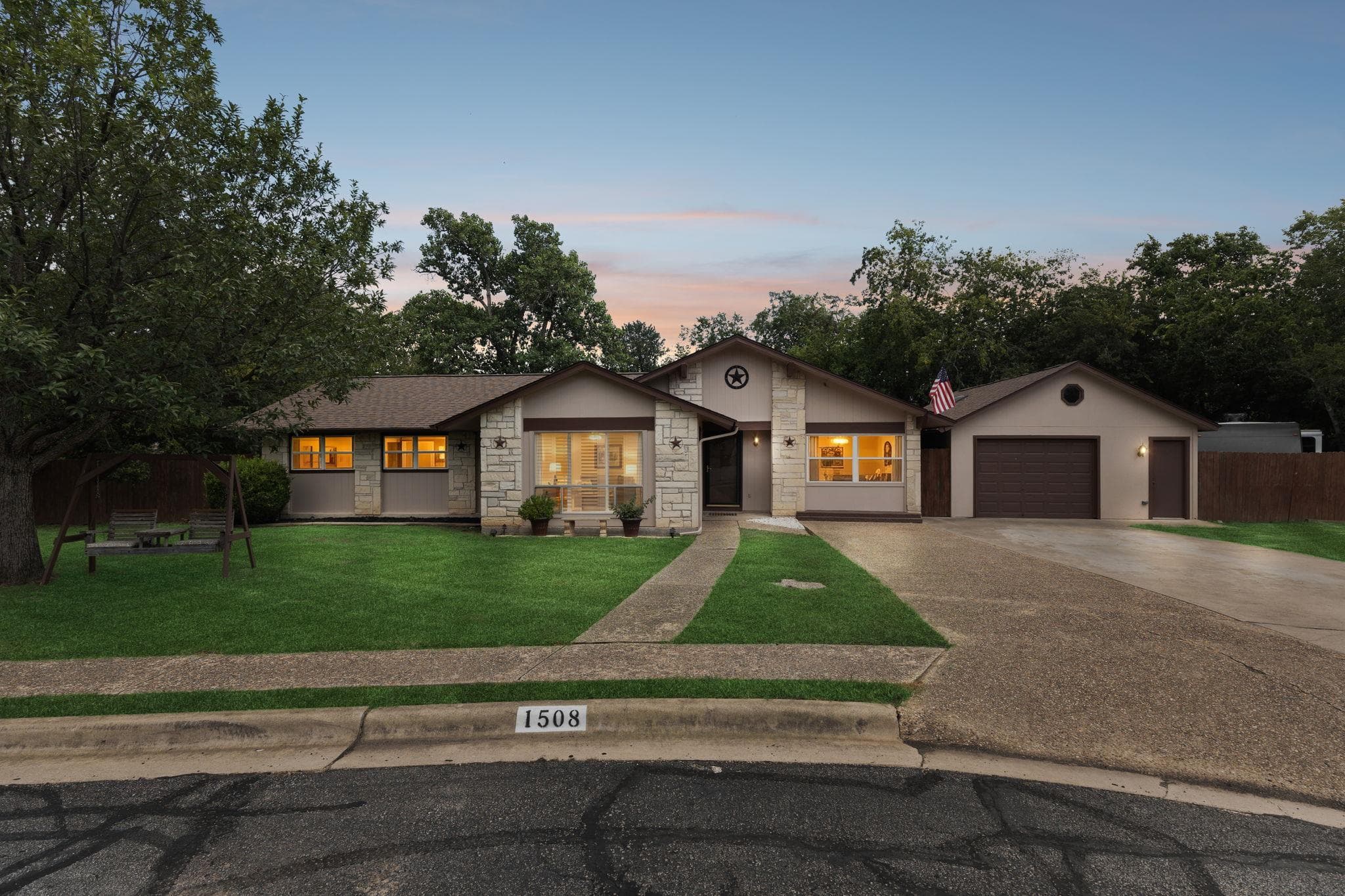 1508 Glen Burnie Dr, photo 1