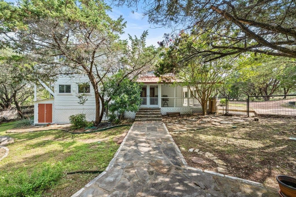 131 Belle Dr, Wimberley, Texas 78676