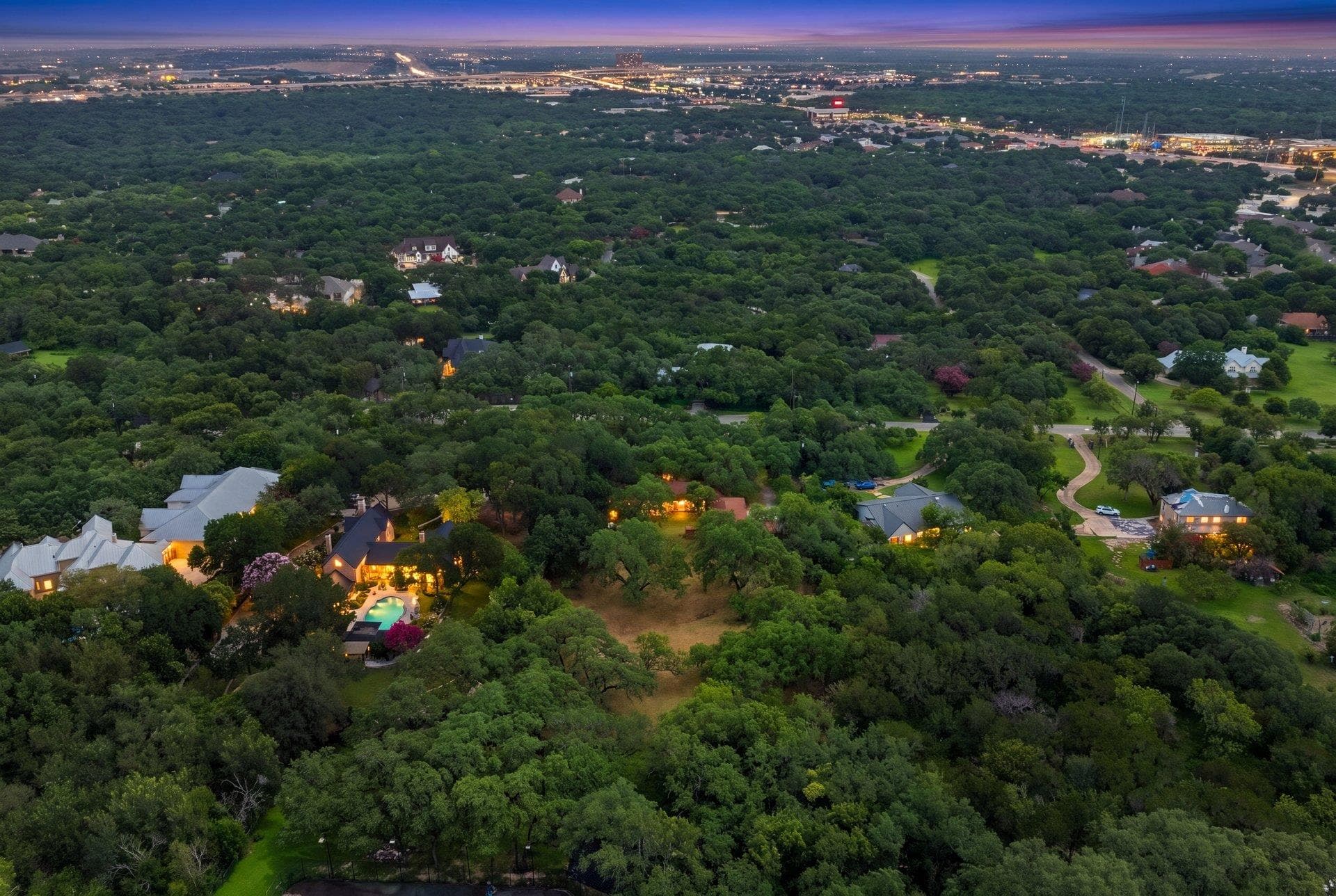 304 Hill Country Ln, photo 4